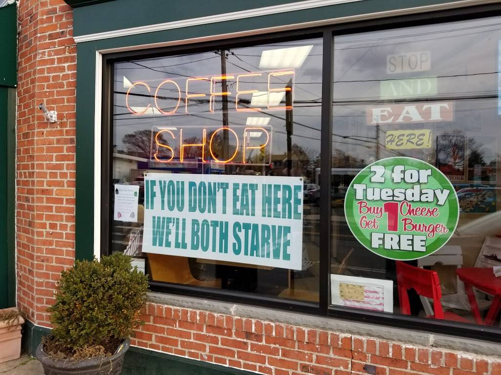 C Js Coffee Shop | restaurant | 225 N Long Beach Rd, Rockville Centre, NY 11570, USA | 5167669107 OR +1 516-766-9107