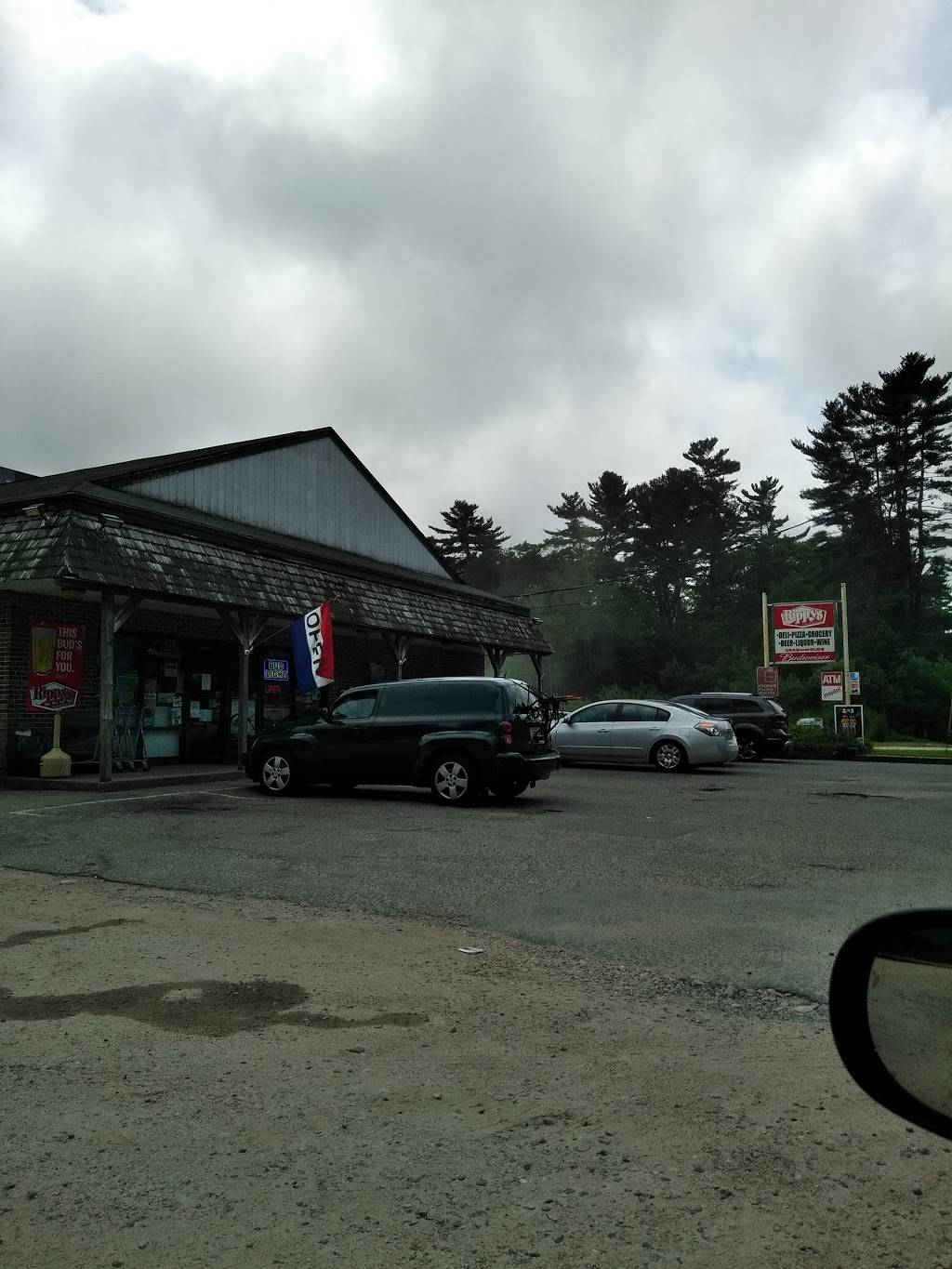 Rippys Liquor & Marketplace | meal takeaway | 4158 S County Trail, Charlestown, RI 02813, USA | 4013646711 OR +1 401-364-6711