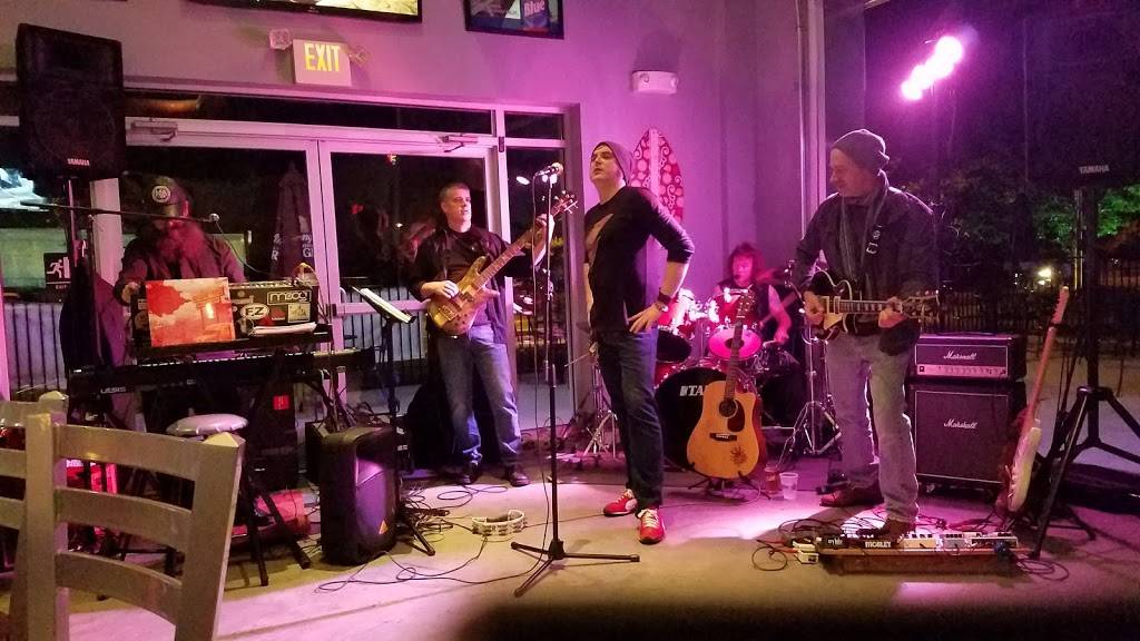 The Steel Pub Sports Bar and Grille | restaurant | 320 E 1st St, Bethlehem, PA 18015, USA | 6106255005 OR +1 610-625-5005