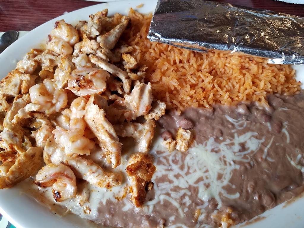 Los Mezcales | restaurant | 3340 E Main St, Merrill, WI 54452, USA | 7157220676 OR +1 715-722-0676