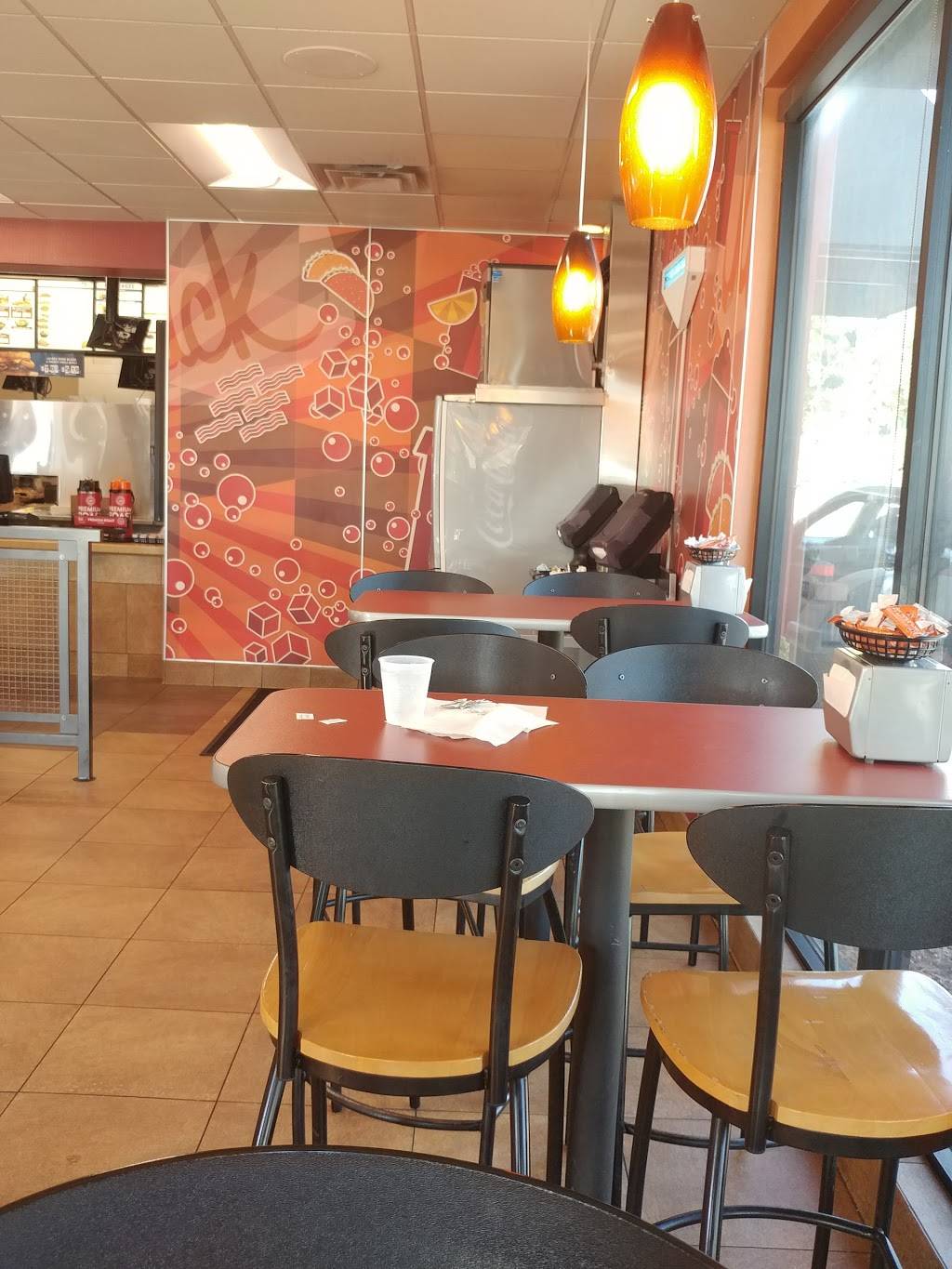 Jack in the Box | restaurant | 238 W Felicita Ave, Escondido, CA 92025, USA | 7607467504 OR +1 760-746-7504