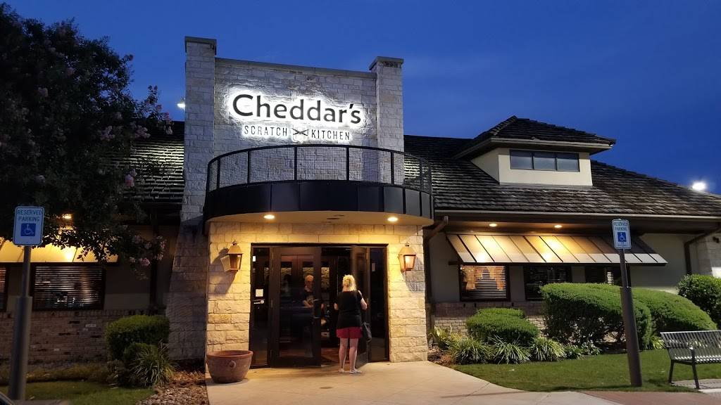 Cheddars Scratch Kitchen | restaurant | 15607 I-10, San Antonio, TX 78249, USA | 2106908100 OR +1 210-690-8100