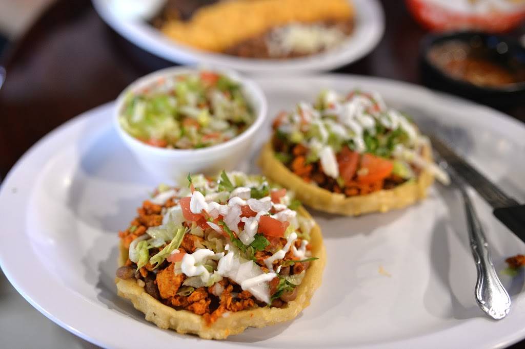 Taco House | restaurant | 803 S Wall St, Calhoun, GA 30701, USA | 7069345098 OR +1 706-934-5098