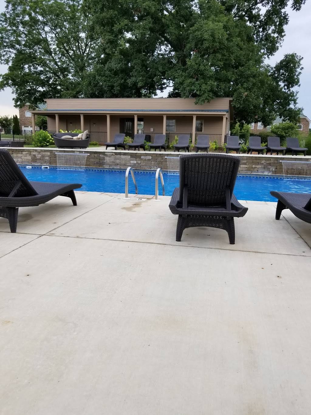 Twin Creeks Village | restaurant | 1260 Lynchburg Rd, Winchester, TN 37398, USA | 9312294440 OR +1 931-229-4440