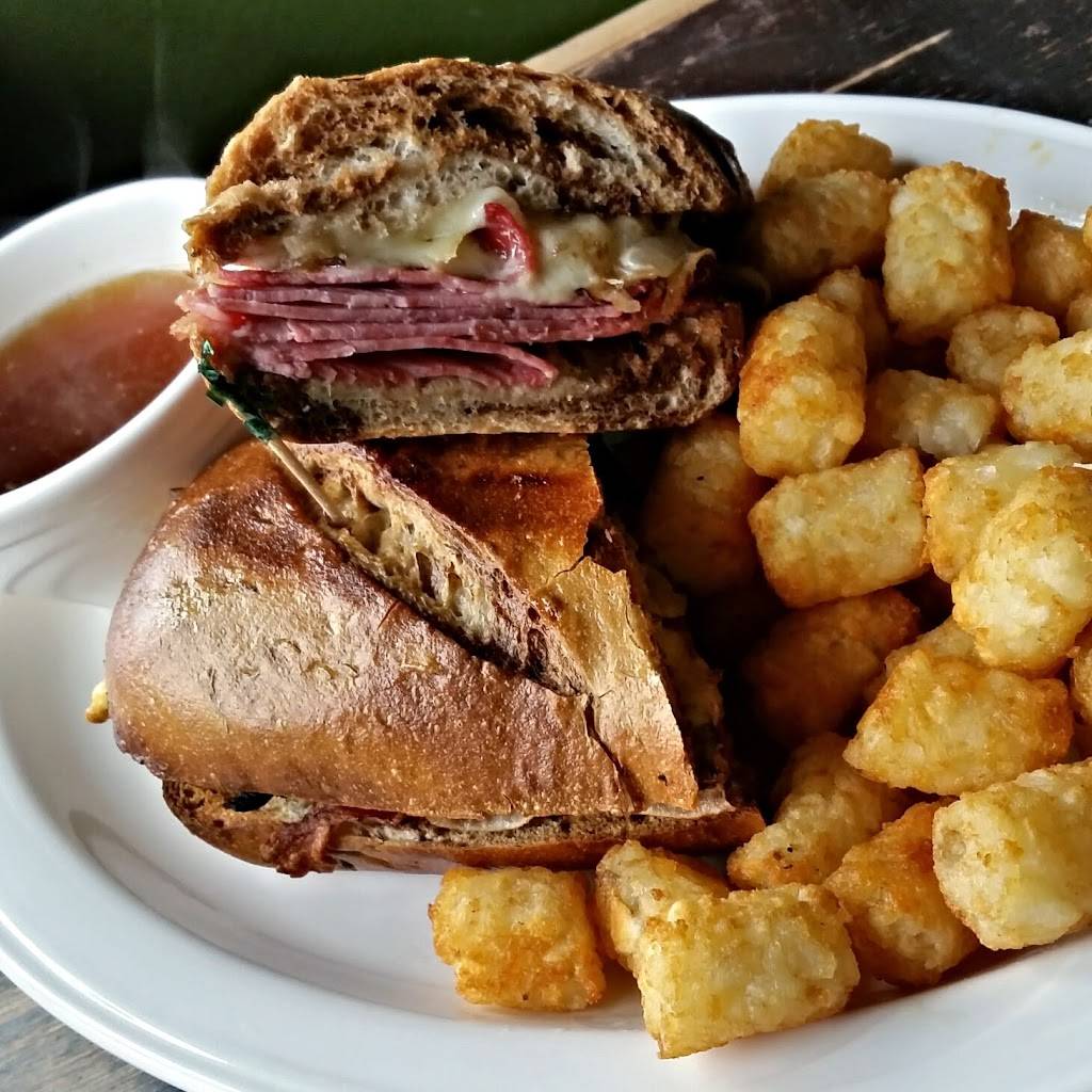 Doyles Public House | restaurant | 208 St Helens Ave, Tacoma, WA 98402, USA | 2532727468 OR +1 253-272-7468