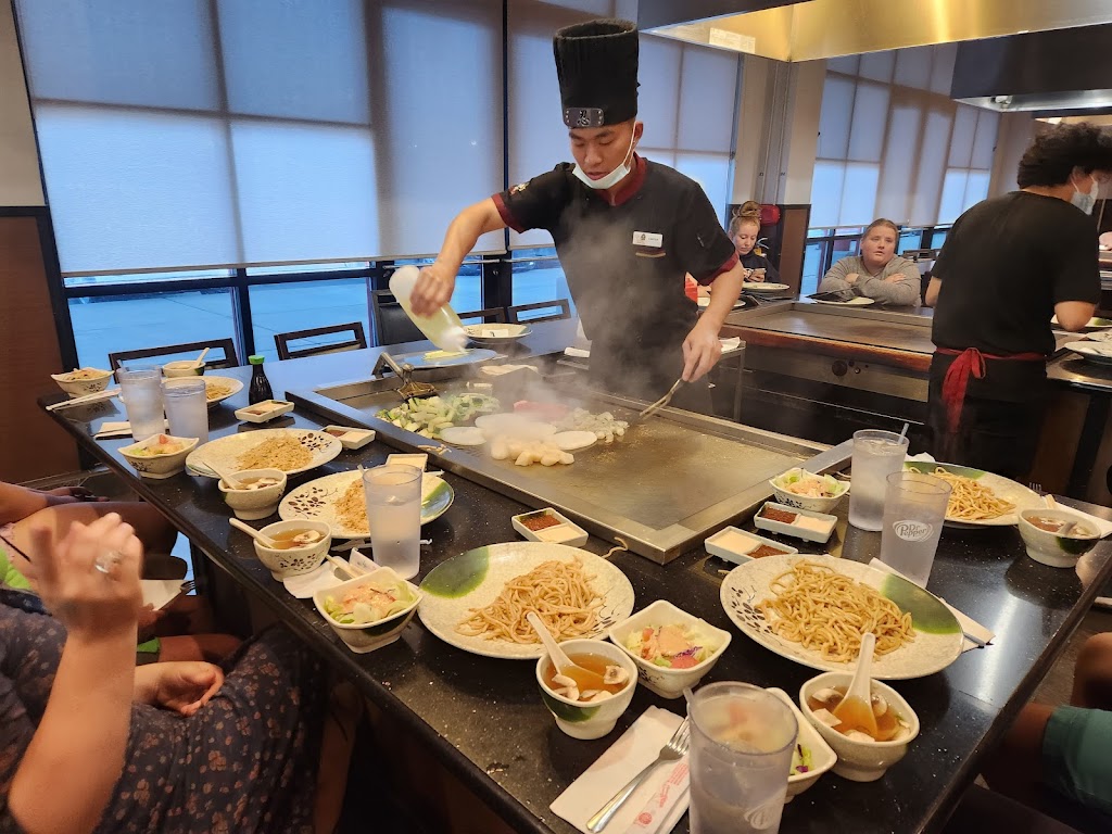 Sakura Hibachi Steakhouse & Sushi Bar | restaurant | 3370 State St #8, Salt Lake City, UT 84115, USA | 8014668888 OR +1 801-466-8888