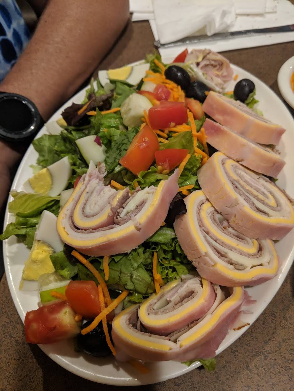 Capones Gourmet Pizza & Pasta | restaurant | 7630, 17 Washington St, Toms River, NJ 08753, USA | 7324731777 OR +1 732-473-1777