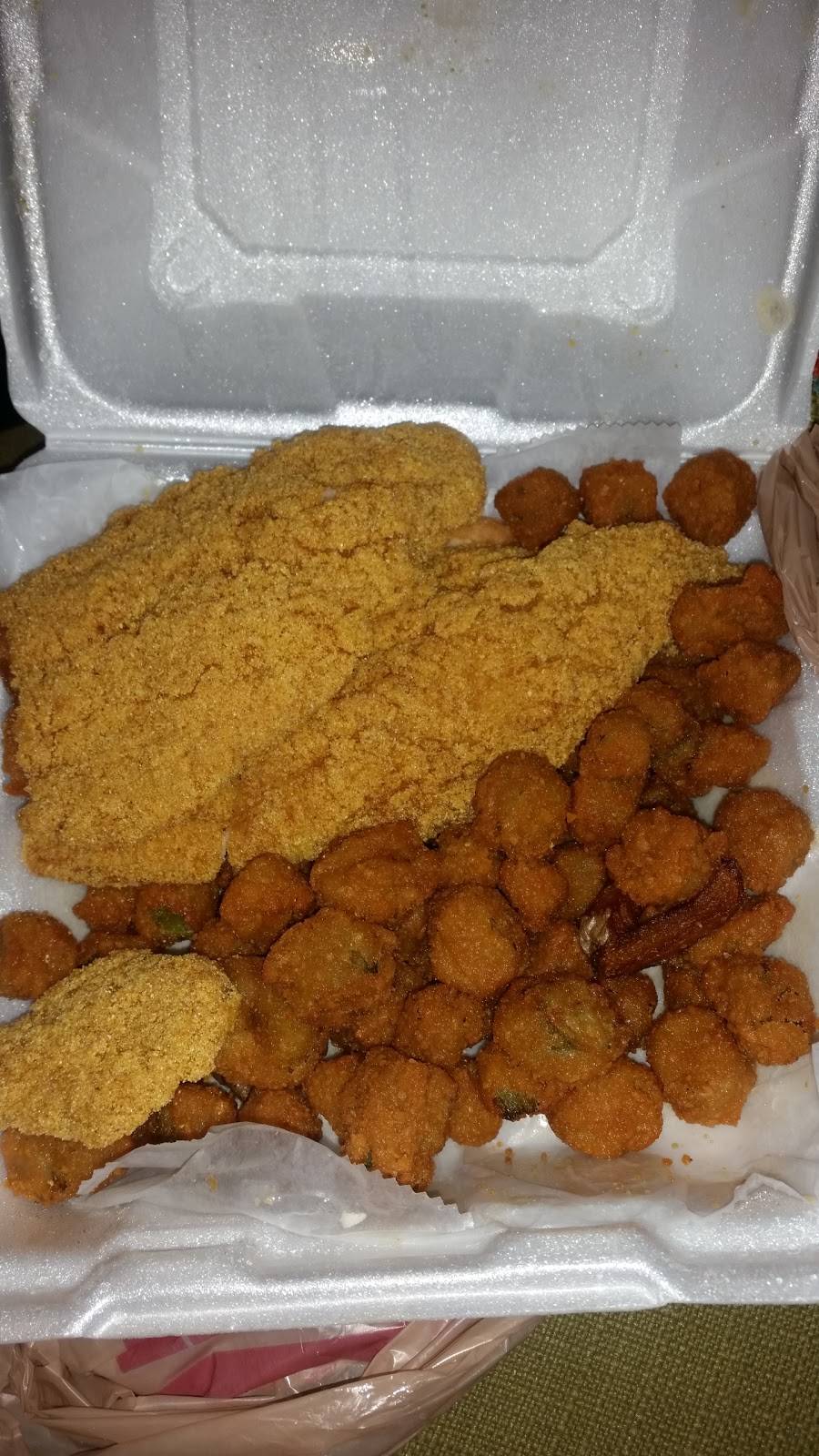 Club Sugarhill | restaurant | 710 S Reynolds Rd, Toledo, OH 43615, USA | 4197203328 OR +1 419-720-3328