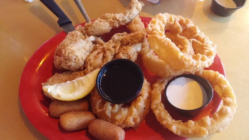 Toots Good Food & Fun Restaurant | restaurant | 860 NW Broad St, Murfreesboro, TN 37129, USA | 6158981301 OR +1 615-898-1301