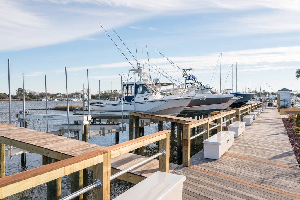 Town Creek Marina | meal takeaway | 114 Town Creek Dr, Beaufort, NC 28516, USA | 2527286111 OR +1 252-728-6111