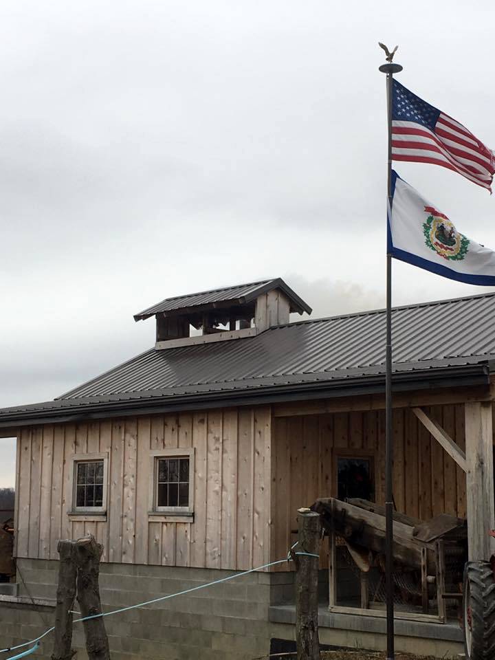 Family Roots Farm | restaurant | 245 Hervey Ln, Wellsburg, WV 26070, USA | 3042660402 OR +1 304-266-0402