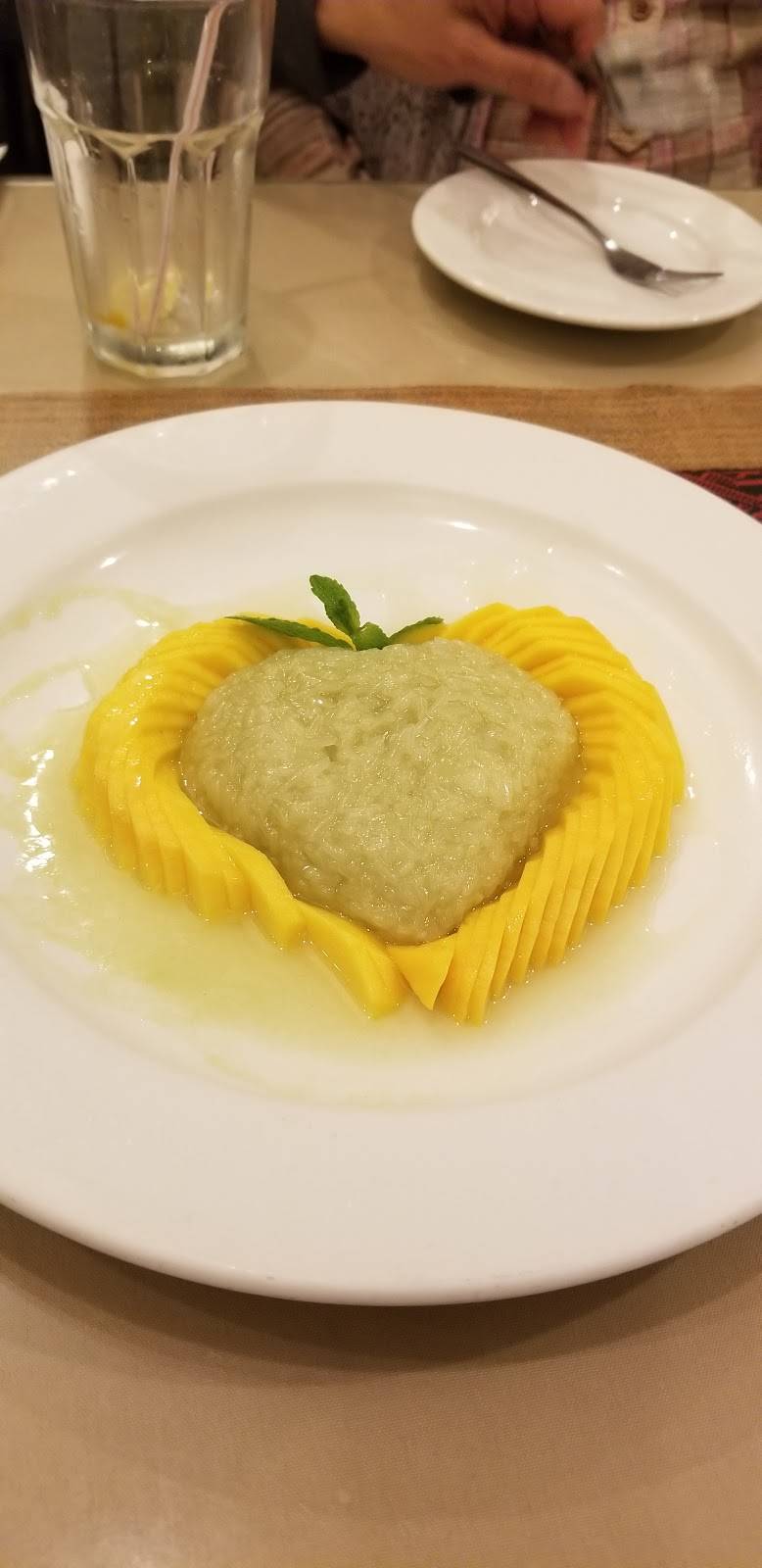 Thai Tangerine Restaurant | restaurant | 12541 S Harbor Blvd, Garden Grove, CA 92840, USA | 7145344490 OR +1 714-534-4490