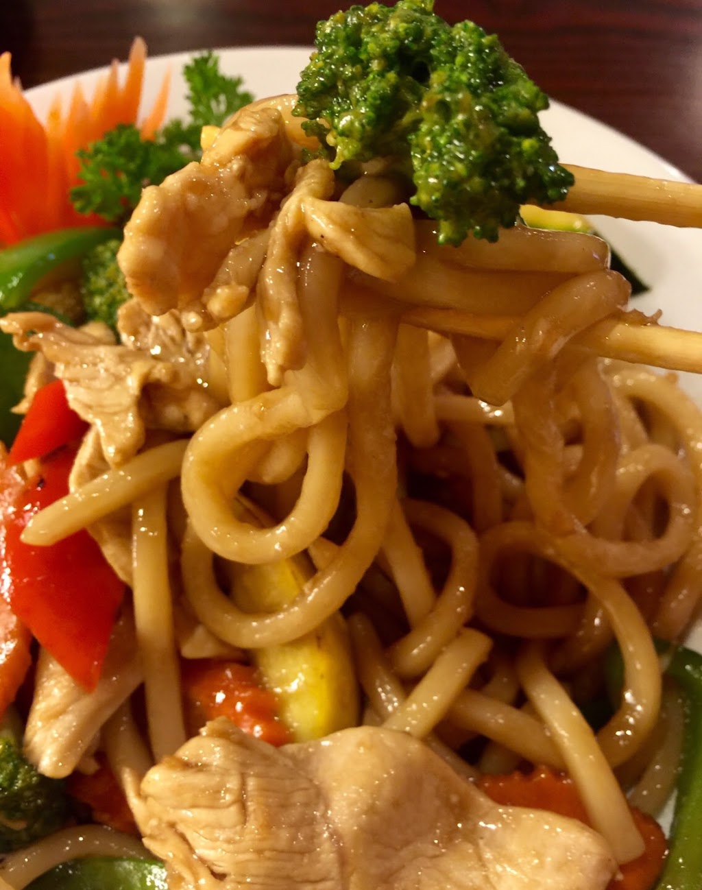 Siam Ginger Thai Cuisine | restaurant | 22 Bow St, Somerville, MA 02143, USA | 6176255015 OR +1 617-625-5015