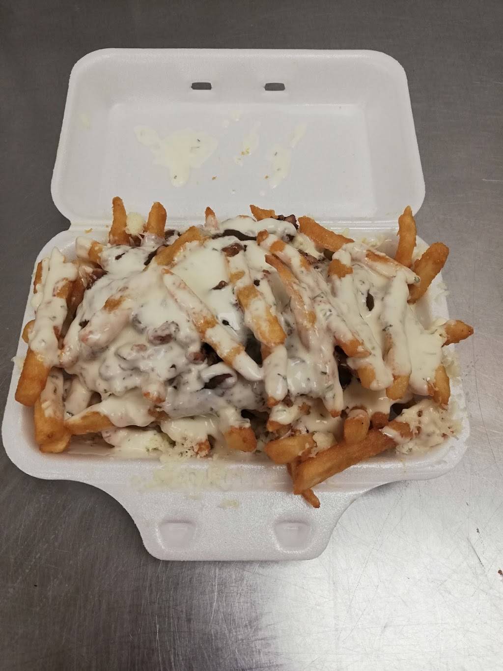 Royal Pizza & Wings | restaurant | Battlefield Square, 826 Queenston Rd, Stoney Creek, ON L8G 4A8, Canada | 9056648585 OR +1 905-664-8585