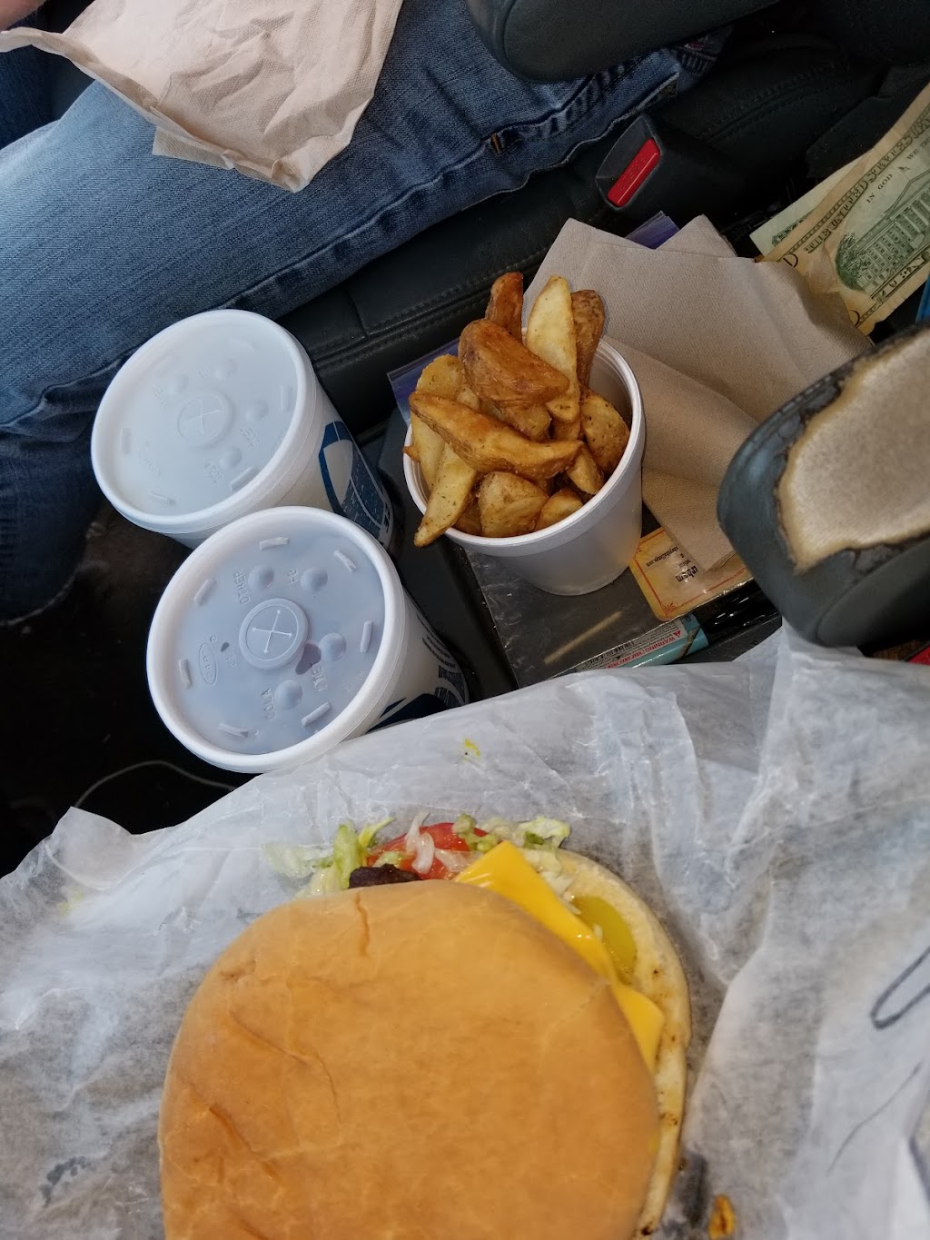 Tally-Ho Drive In | restaurant | 1449 Harrison Ave, Panama City, FL 32401, USA | 8507692436 OR +1 850-769-2436