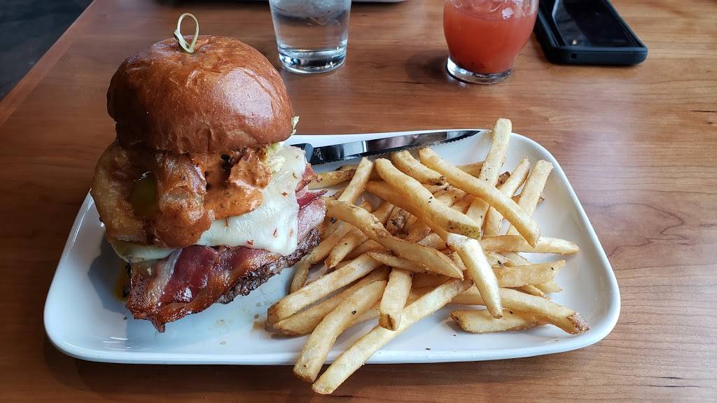 Magnuson Kitchen + Brewery | restaurant | 5108 Grand Loop, Tacoma, WA 98407, USA | 2532675010 OR +1 253-267-5010