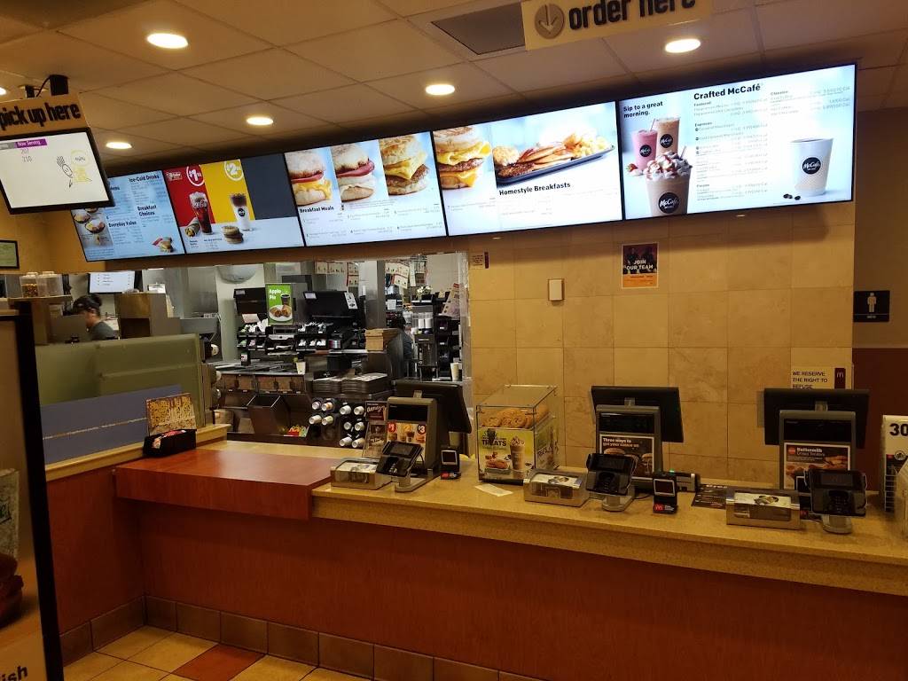 McDonalds | cafe | 47-250 Hui Iwa St, Kaneohe, HI 96744, USA | 8082397774 OR +1 808-239-7774