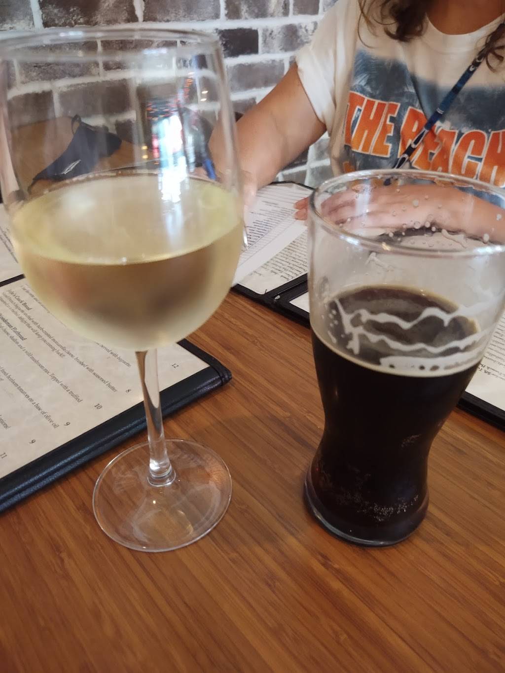 The Wine Bar | restaurant | 664 Long Point Rd Unit G, Mt Pleasant, SC 29464, USA | 8438495185 OR +1 843-849-5185