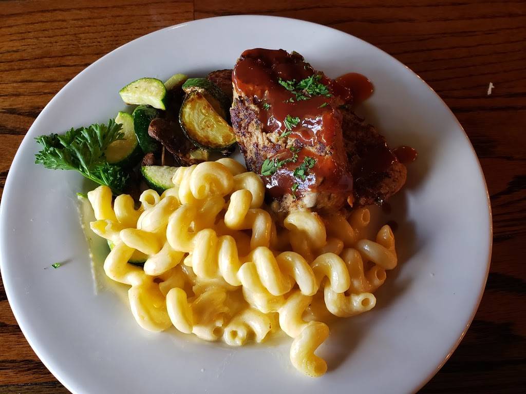 Legends Restaurant | restaurant | 1313 W Lindsey St, Norman, OK 73069, USA | 4053298888 OR +1 405-329-8888