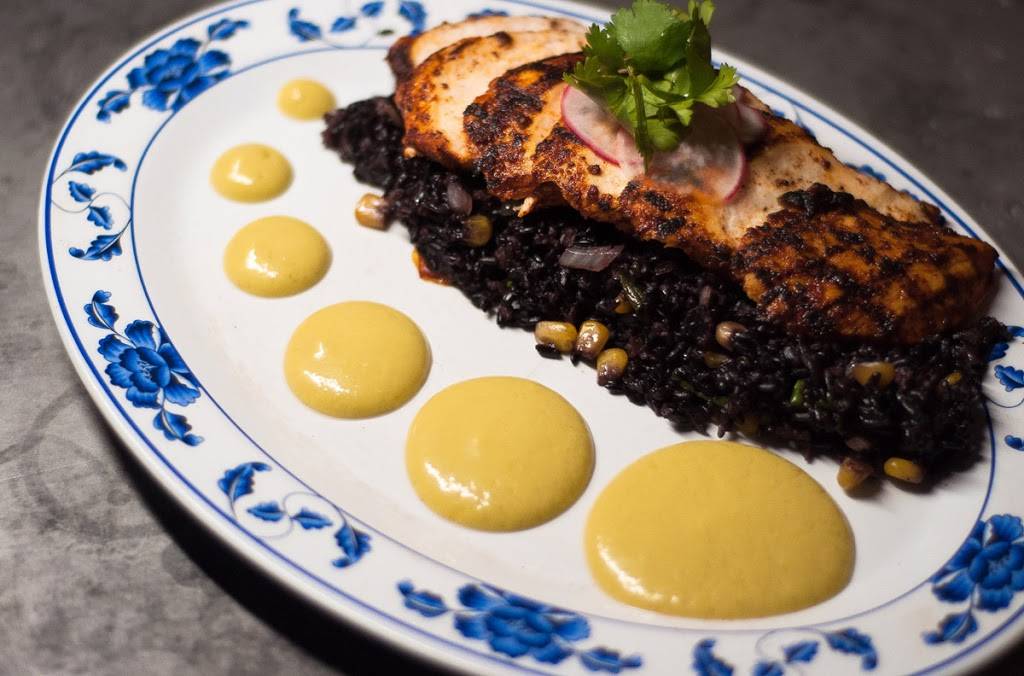 Brick & Bones | restaurant | 2713 Elm St, Dallas, TX 75226, USA | 4699146776 OR +1 469-914-6776