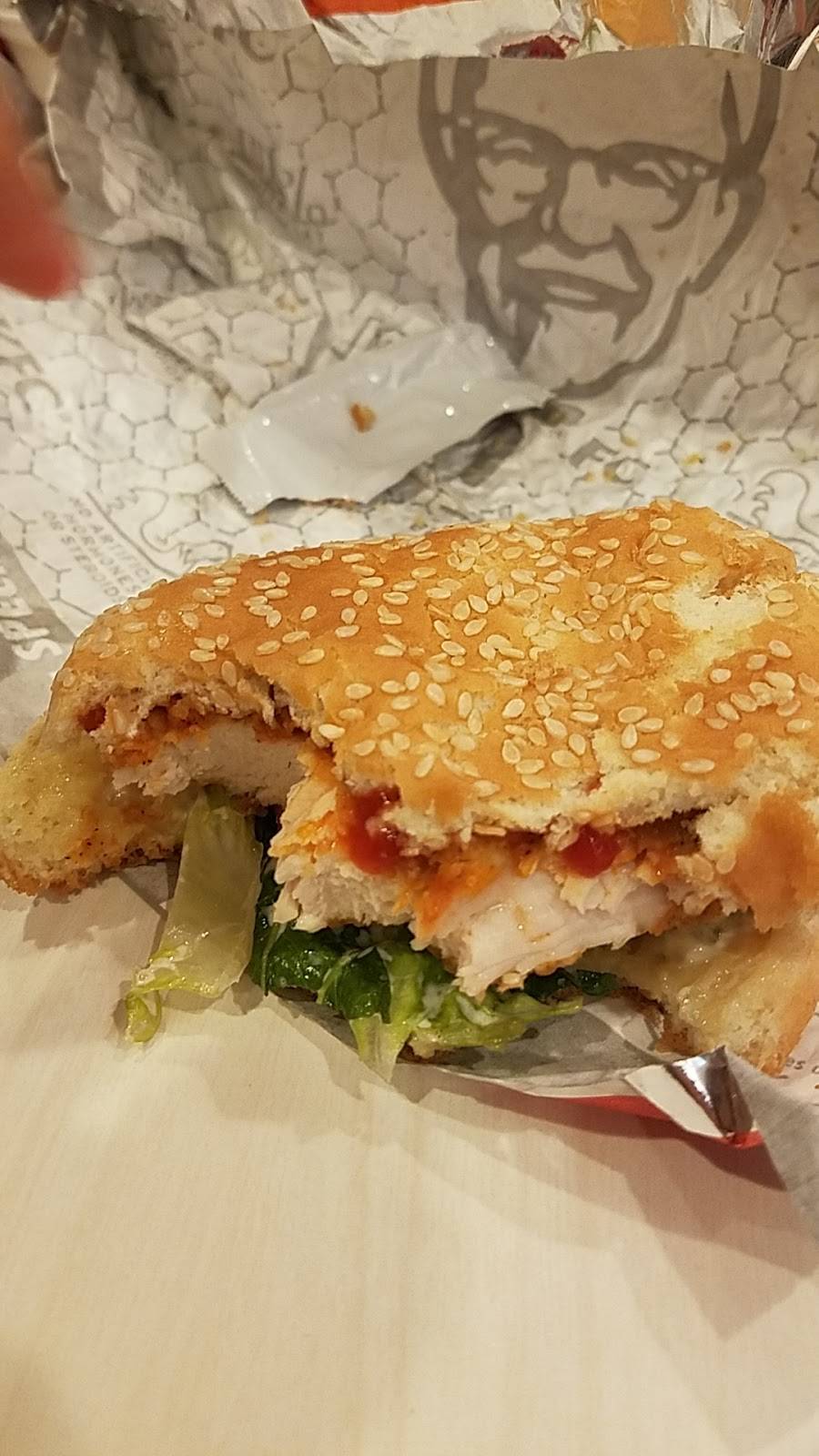 KFC | restaurant | 17 Blanding Blvd, Orange Park, FL 32073, USA | 9042697722 OR +1 904-269-7722