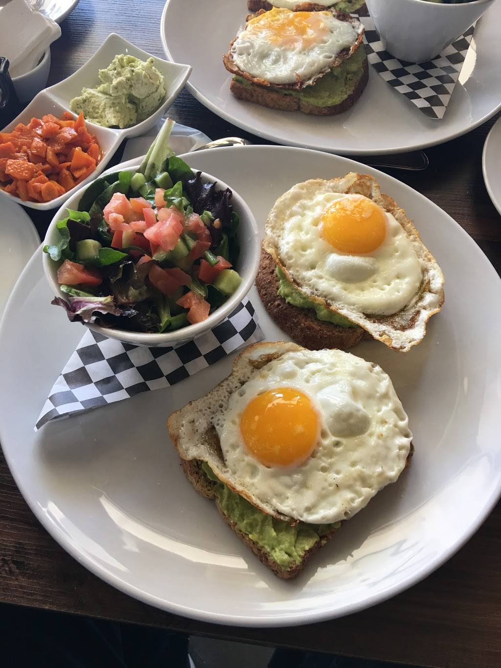 Roladin Restaurant | cafe | 19365 Victory Blvd, Tarzana, CA 91335, USA | 8183453443 OR +1 818-345-3443