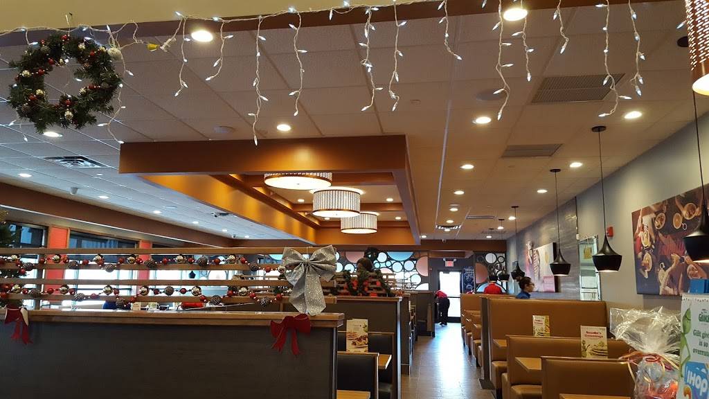 IHOP | restaurant | 102 E Hanover Ave, Cedar Knolls, NJ 07927, USA | 9739986258 OR +1 973-998-6258