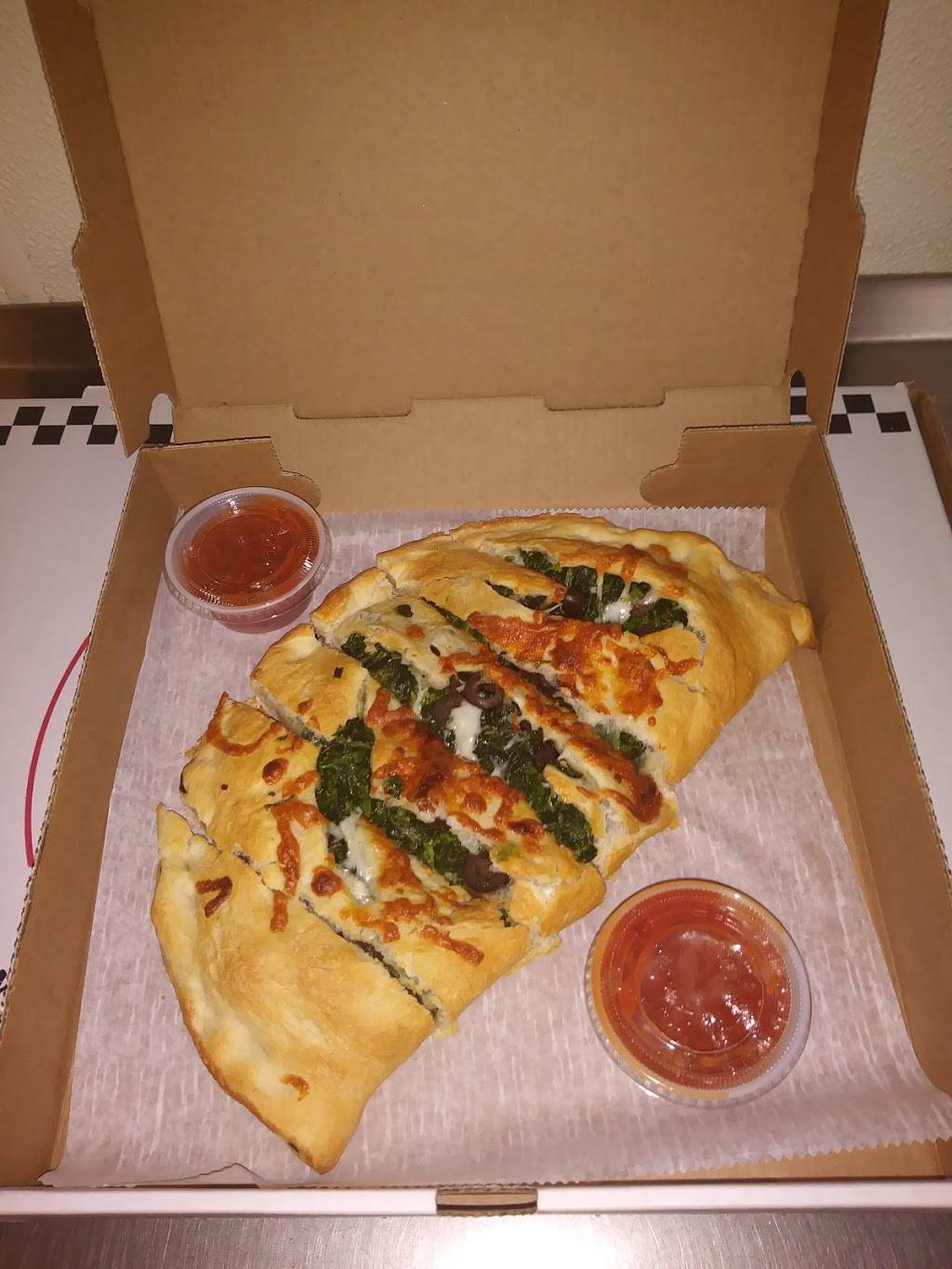 Speedy Pizza | restaurant | 2244 Mineral Spring Ave, North Providence, RI 02911, USA | 4012314141 OR +1 401-231-4141