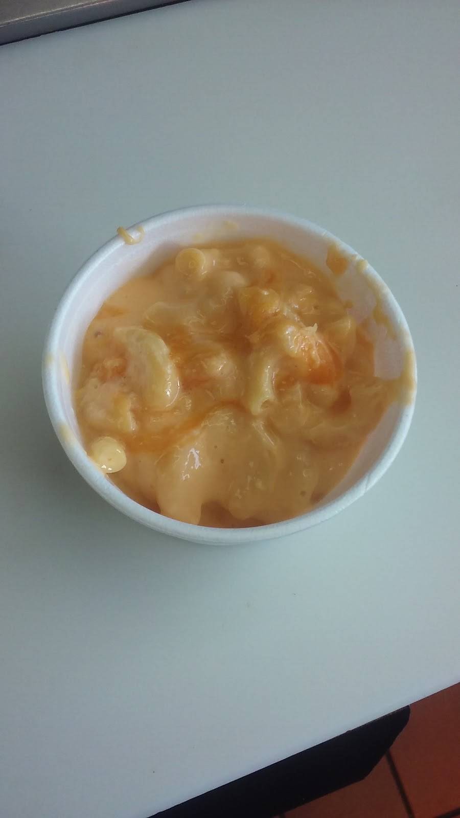 Churchs Chicken | restaurant | 345 N, Collins St, Joliet, IL 60432, USA | 8157235294 OR +1 815-723-5294