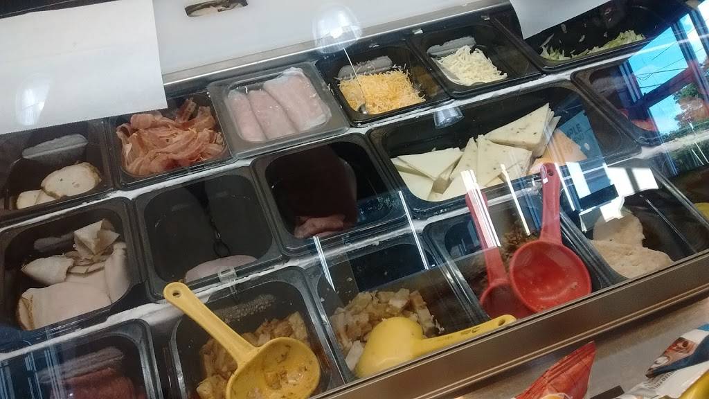 Subway | restaurant | 4001 N 19th St, Waco, TX 76708, USA | 2547545858 OR +1 254-754-5858