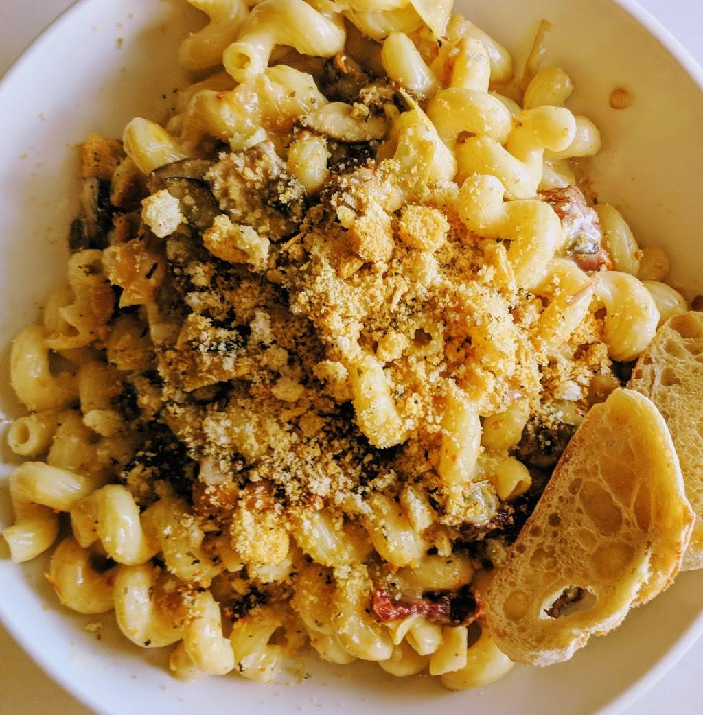 Bricks Café | restaurant | 2020 Fieldstone Pkwy, Franklin, TN 37069, USA | 6157910709 OR +1 615-791-0709