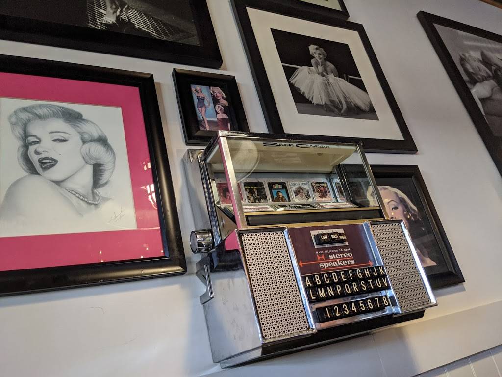 Shirleys Diner | restaurant | 13838 R Plaza, Omaha, NE 68137, USA | 4028966515 OR +1 402-896-6515