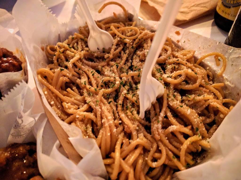 The Crab Pad | restaurant | 1, 2529 N Milwaukee Ave, Chicago, IL 60647, USA | 7733608332 OR +1 773-360-8332