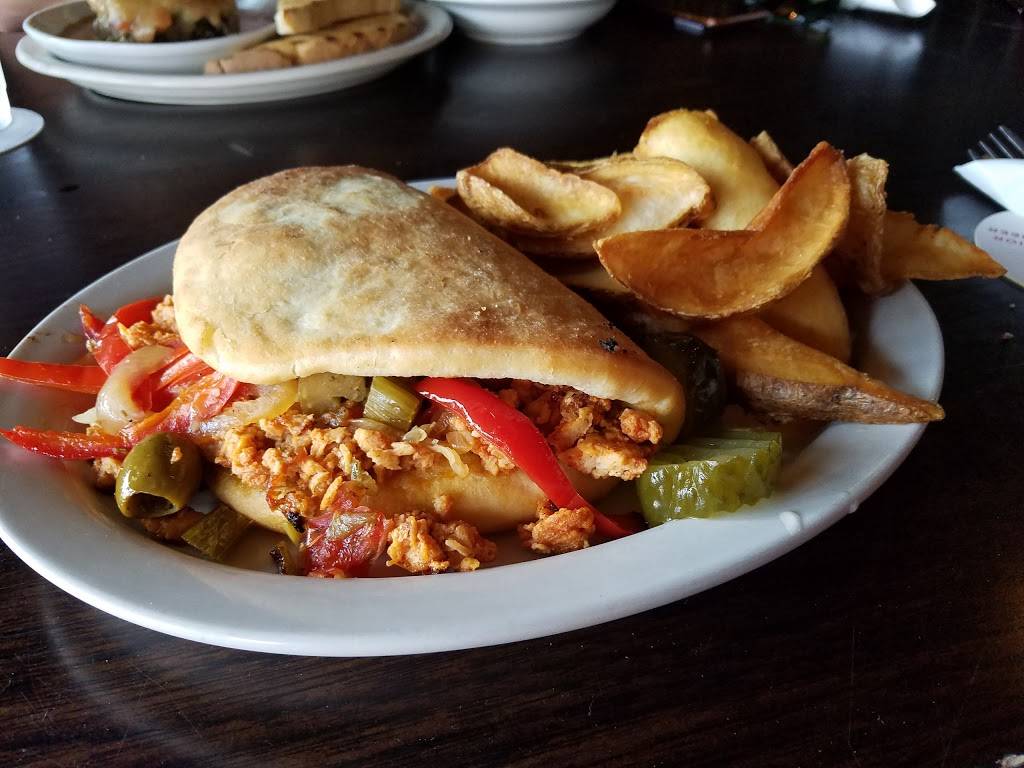 Hooligans Irish Pub | restaurant | 421 Co Rd 215, Put-In-Bay, OH 43456, USA | 4192858000 OR +1 419-285-8000