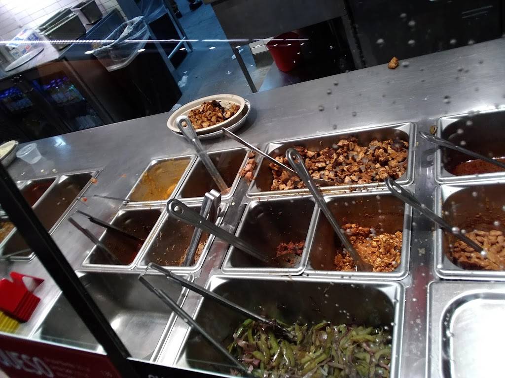 Chipotle Mexican Grill | restaurant | 837 Lehigh Lifestyle Ctr, Whitehall, PA 18052, USA | 6104659526 OR +1 610-465-9526