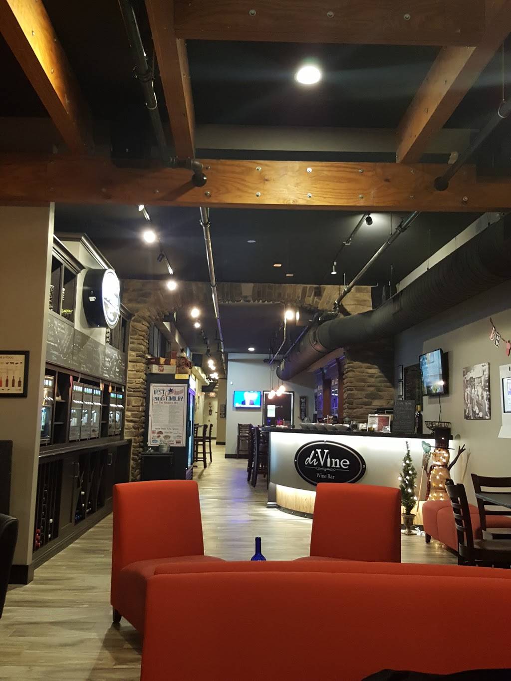 DiVine Wine Bar | restaurant | 326 S Main St, Findlay, OH 45840, USA | 5672508534 OR +1 567-250-8534
