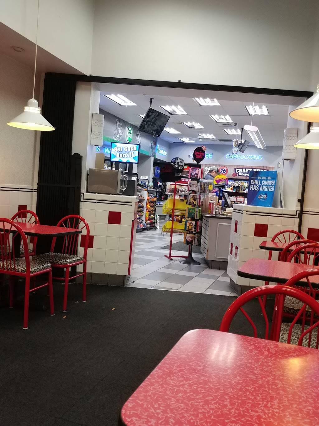 Rallys | restaurant | 4020 W Shaw Ave, Fresno, CA 93722, USA | 5592712986 OR +1 559-271-2986