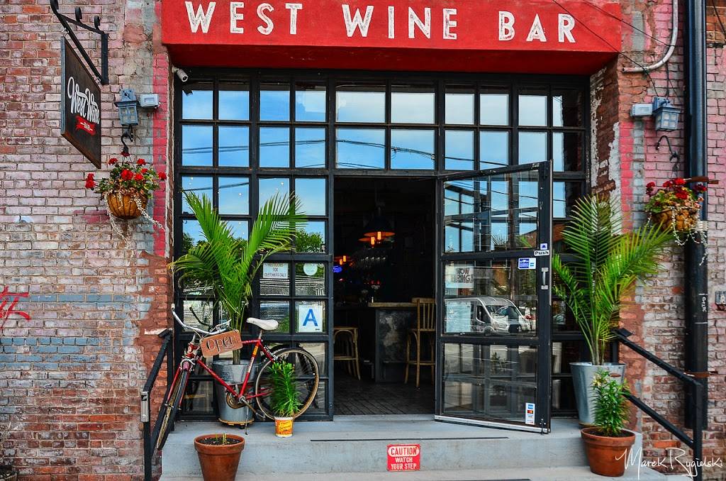West Wine Bar | restaurant | 67 West St #3, Brooklyn, NY 11222, USA | 9179091087 OR +1 917-909-1087