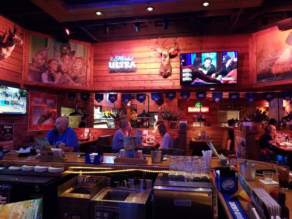 Texas Roadhouse | restaurant | 5901 SW Huntoon St, Topeka, KS 66604, USA | 7852717427 OR +1 785-271-7427