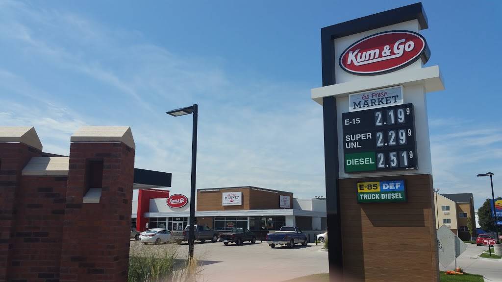 Kum & Go | meal takeaway | 822 1st Ave, Coralville, IA 52241, USA | 3193513771 OR +1 319-351-3771