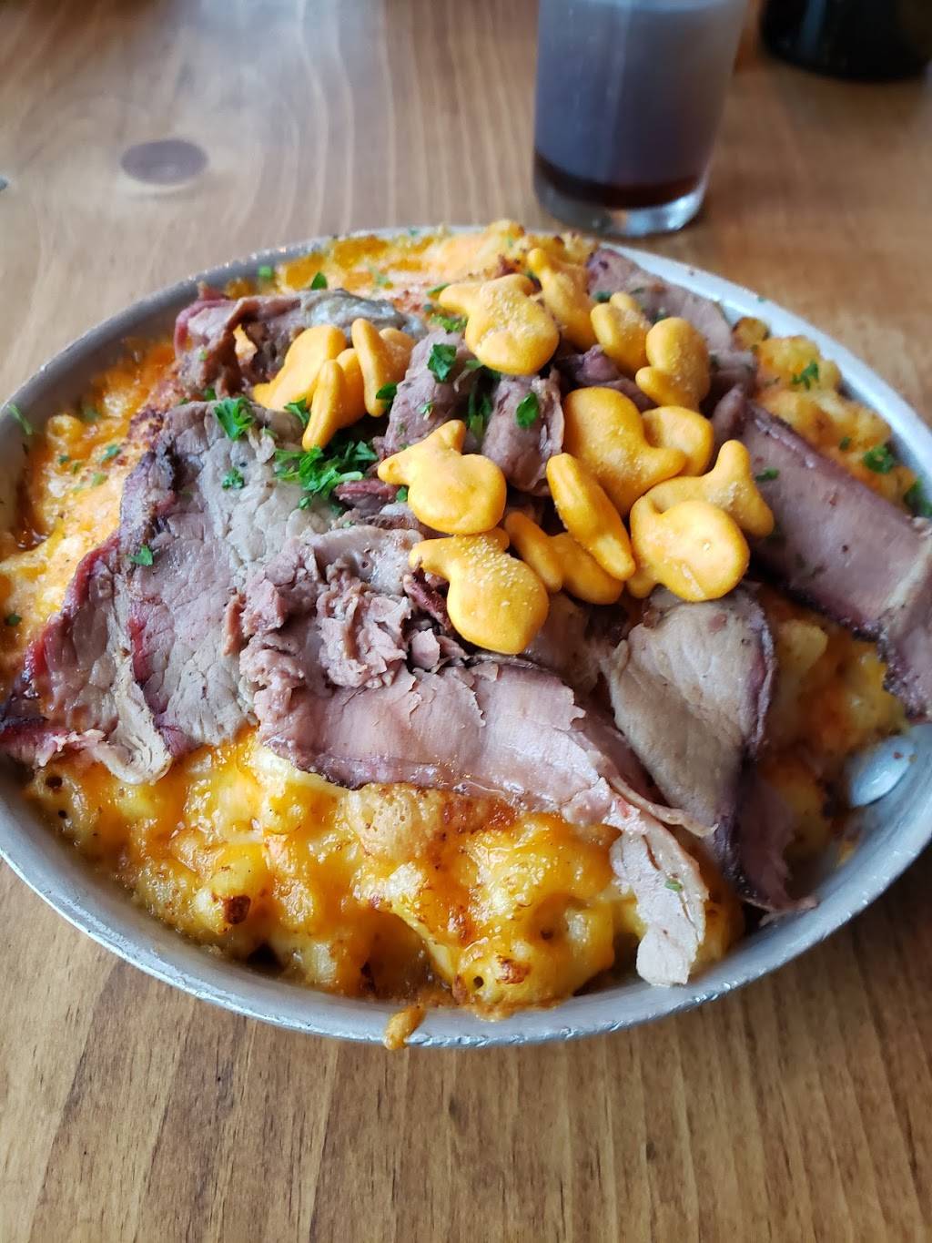 Restaurant Fumoir Le BBQ Shop | restaurant | 315 Boulevard Saint-Joseph, Gatineau, QC J8Y 3Z1, Canada | 8192059353 OR +1 819-205-9353