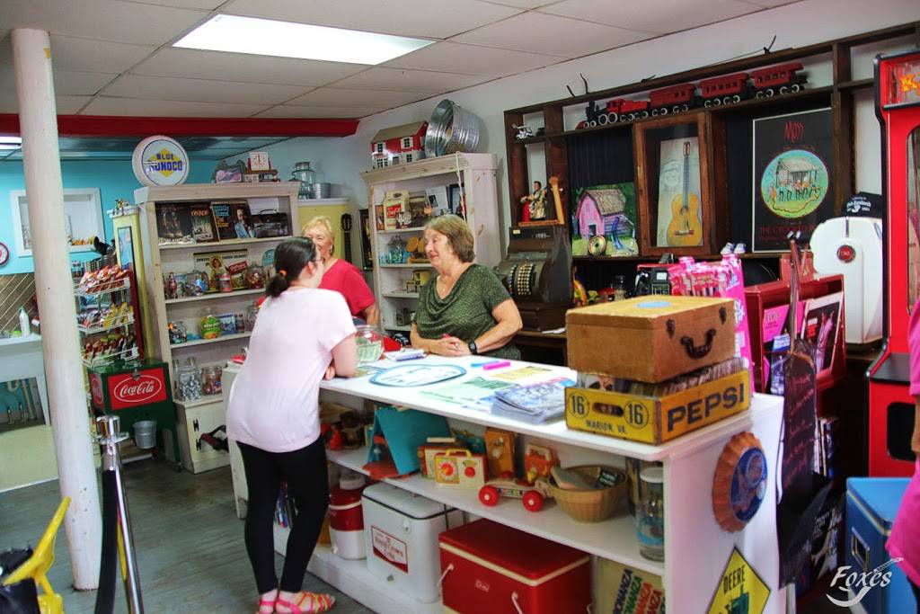 Crooked Road General Store | restaurant | 6292 Gate City Hwy, Bristol, VA 24202, USA | 2766449958 OR +1 276-644-9958