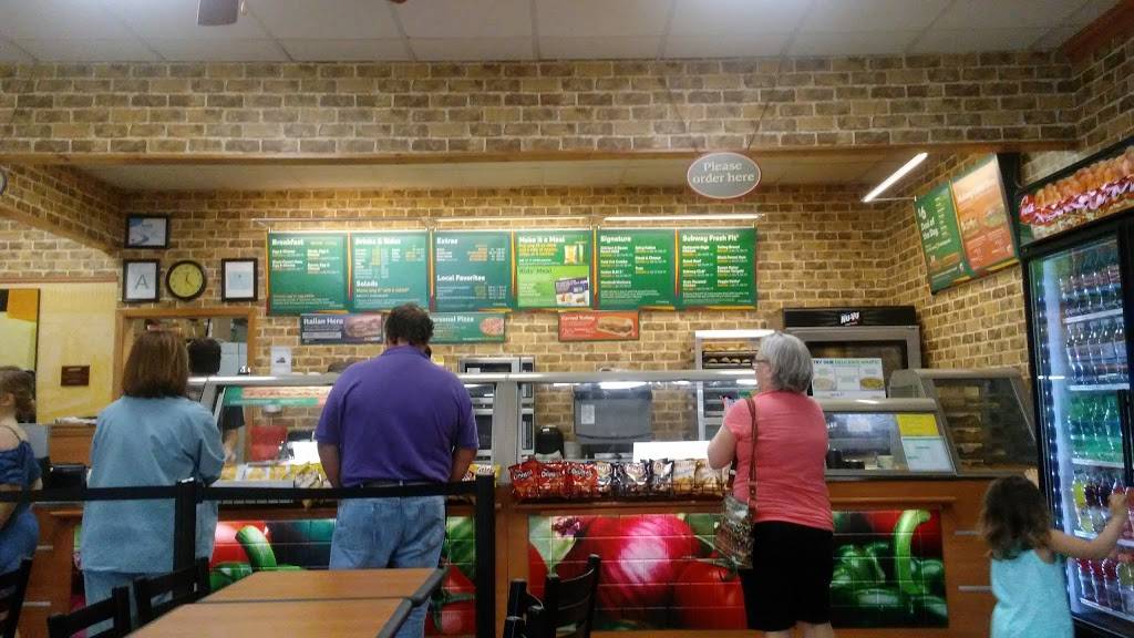 Subway | meal takeaway | 187 US-61, Woodville, MS 39669, USA | 6018884555 OR +1 601-888-4555