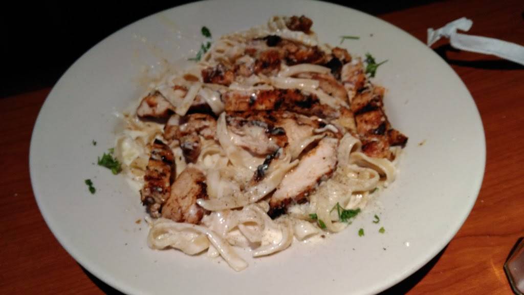 Gate City Grille | restaurant | 3030 W Gate City Blvd, Greensboro, NC 27403, USA | 3363584512 OR +1 336-358-4512