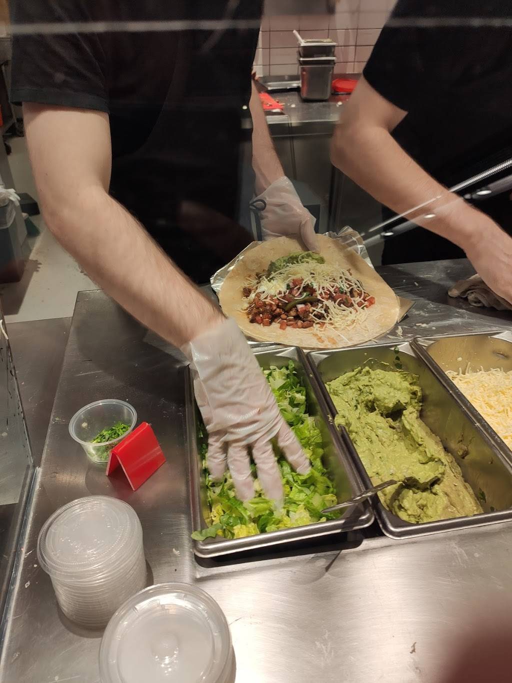 Chipotle Mexican Grill | restaurant | 13780 NE 175th St #104, Woodinville, WA 98072, USA | 4255270137 OR +1 425-527-0137