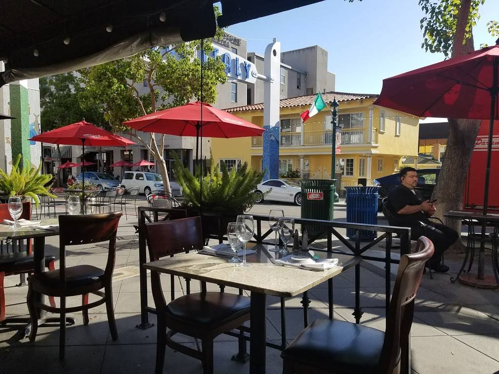 Mimmos Italian Village | restaurant | 1743 India St, San Diego, CA 92101, USA | 6192393710 OR +1 619-239-3710