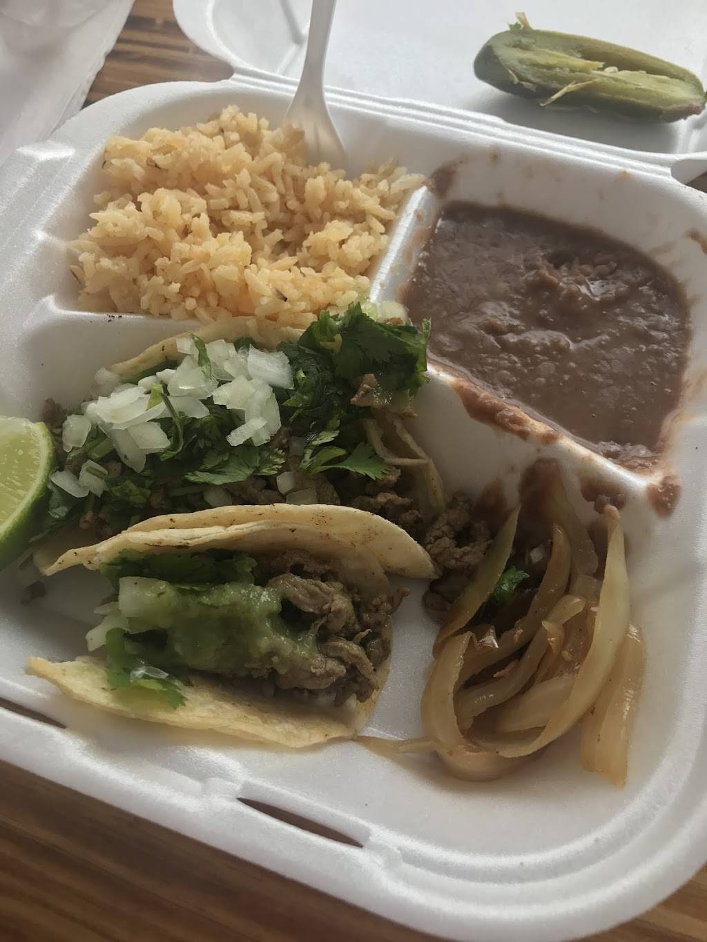 Taqueria Jalapenos | restaurant | 50th St S, Wellington, FL 33449, USA | 5612817950 OR +1 561-281-7950