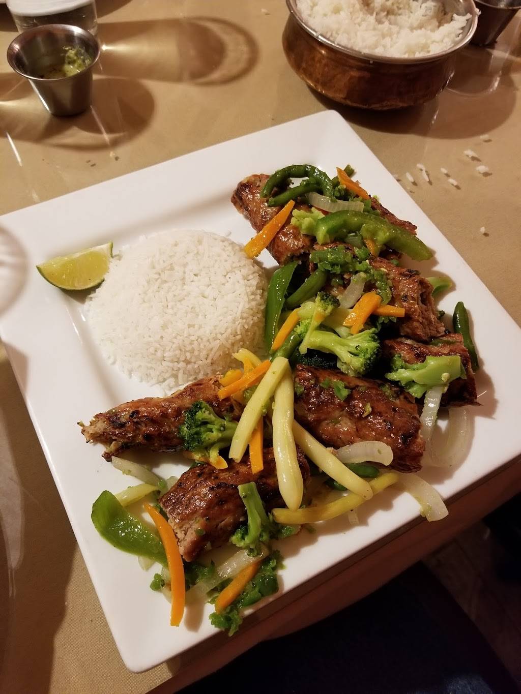 Maple Indian Cuisine | restaurant | 127 S Main St, Goshen, IN 46526, USA | 5745330000 OR +1 574-533-0000