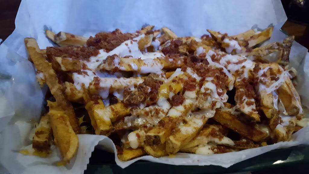 Pickles Eatery & Bar | restaurant | 419 Fulton St, Wheeling, WV 26003, USA | 3049059008 OR +1 304-905-9008