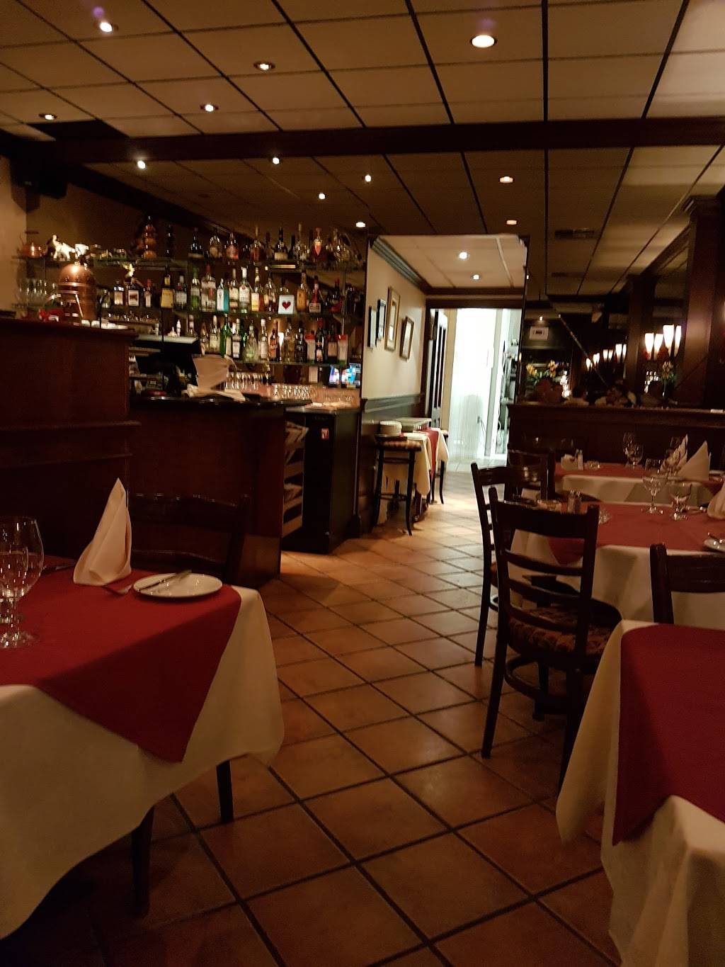 Restaurant La Perla | restaurant | 1274 Avenue du Chanoine Morel, Québec, QC G1S 4B2, Canada | 4186886060 OR +1 418-688-6060